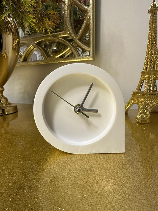 Köşeli Masa Saati - Dekoratif Masa Saati - Silver Akrep Yelkovan