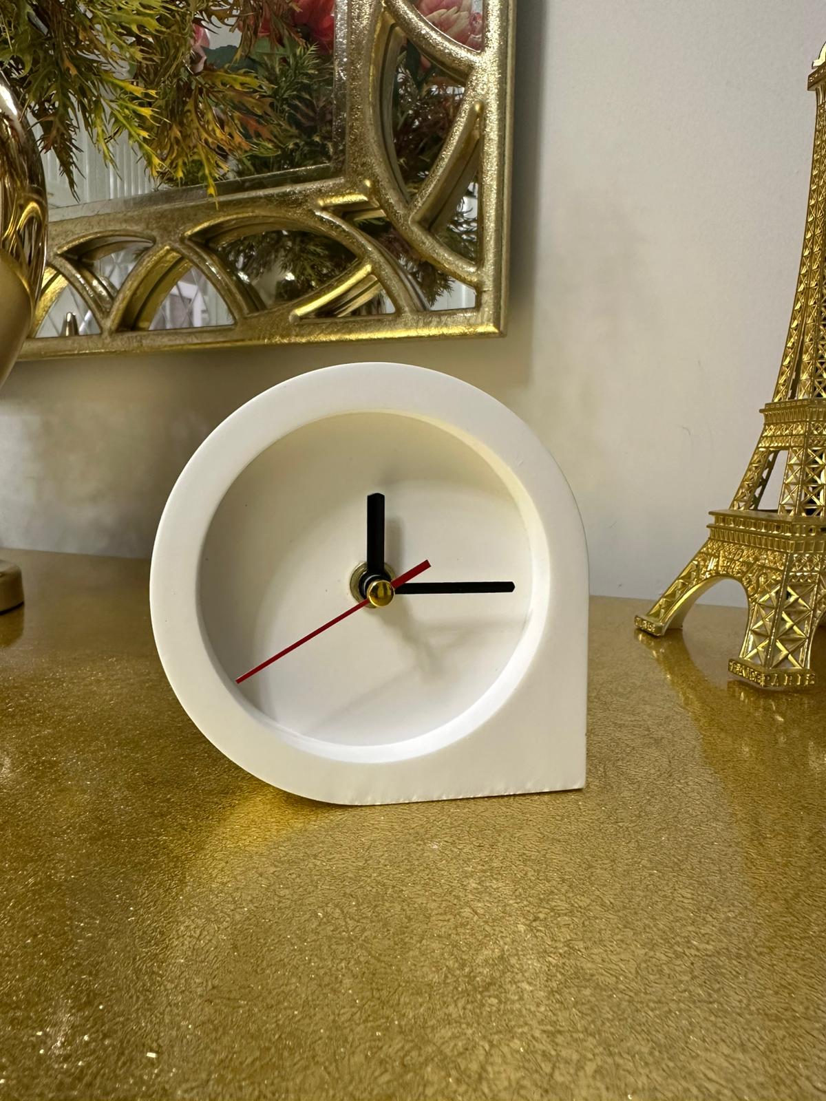 Köşeli Masa Saati - Dekoratif Masa Saati - Siyah Akrep Yelkovan