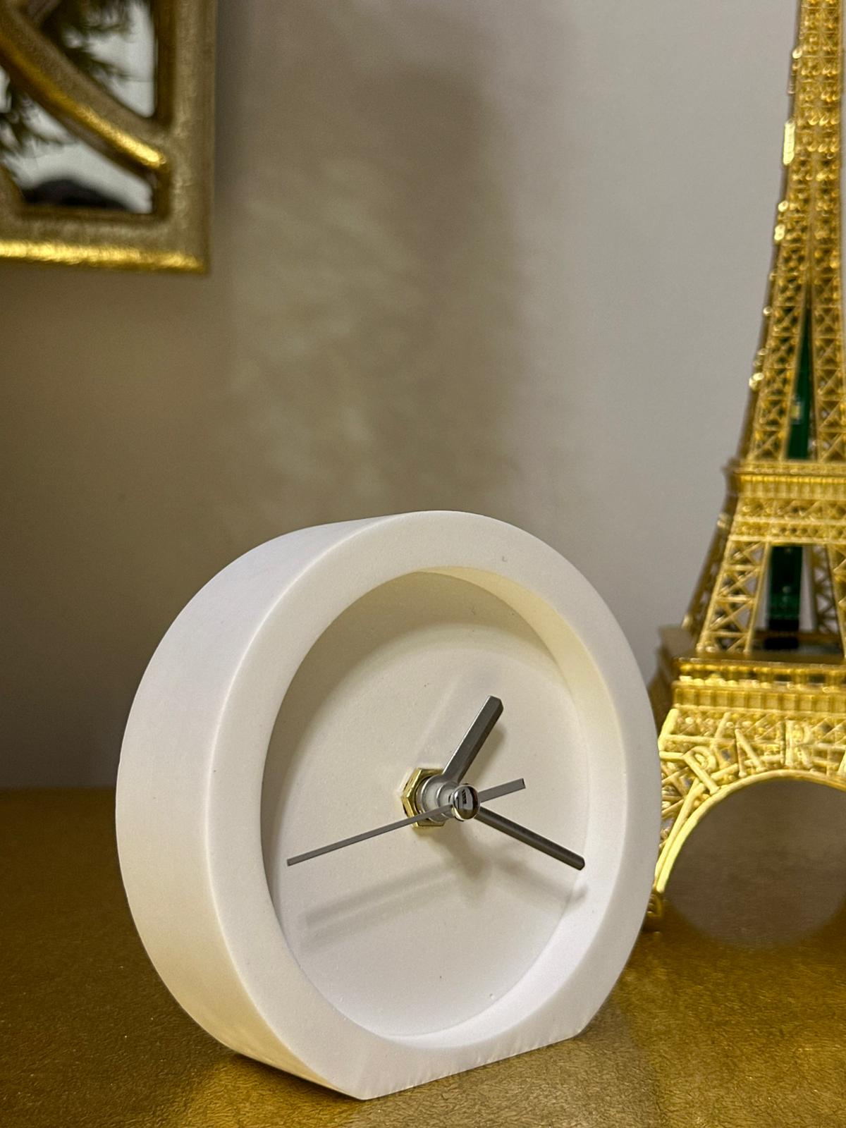 Oval Dekoratif Masa Saati -  Silver Akrep-Yelkovan