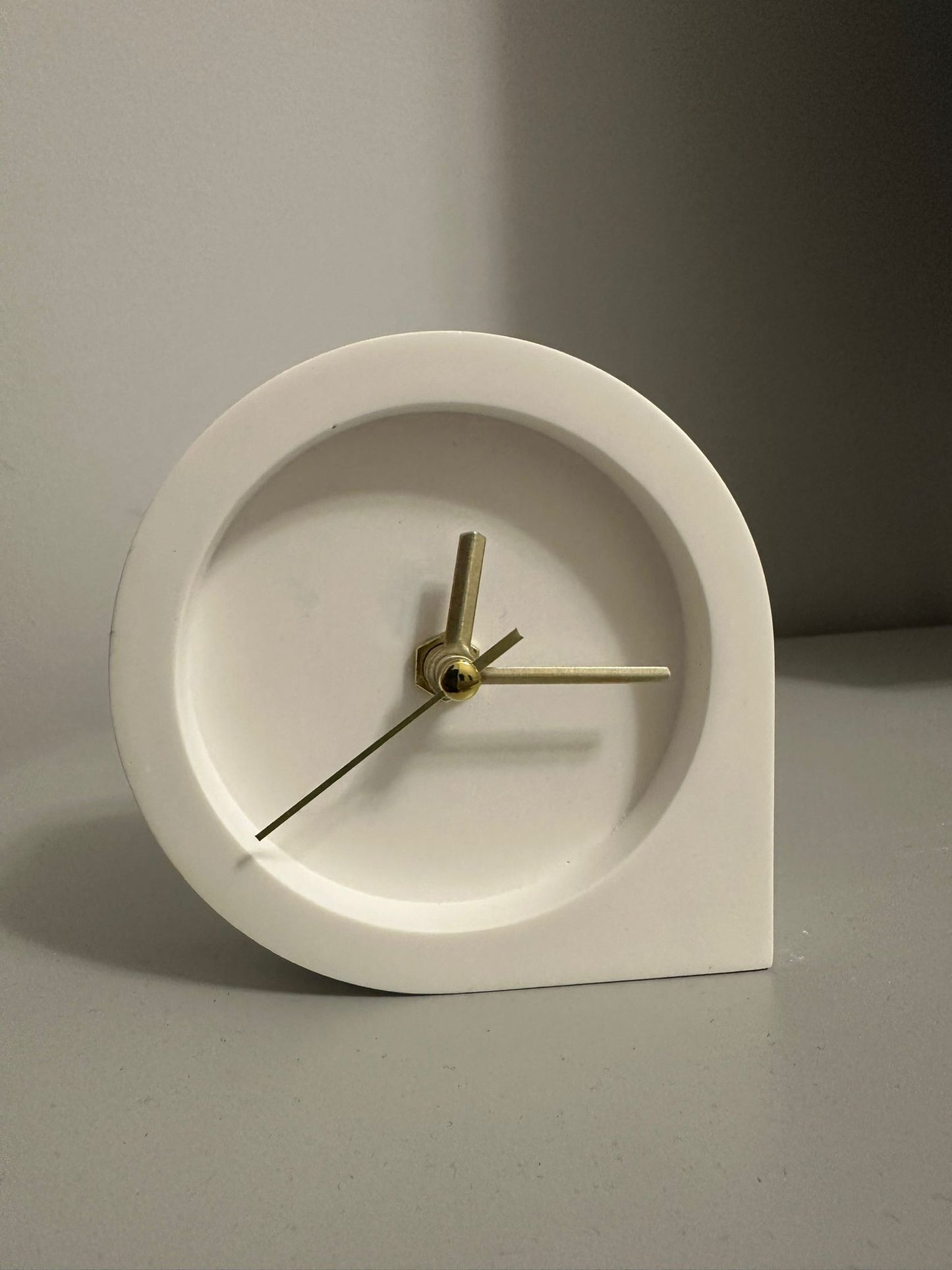 Köşeli Masa Saati -  Dekoratif Masa Saati - Gold Akrep Yelkovan