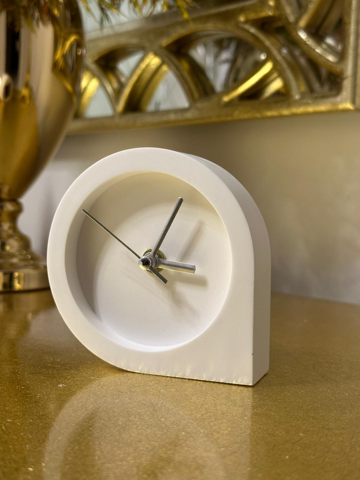 Köşeli Masa Saati -  Dekoratif Masa Saati - Silver Akrep Yelkovan