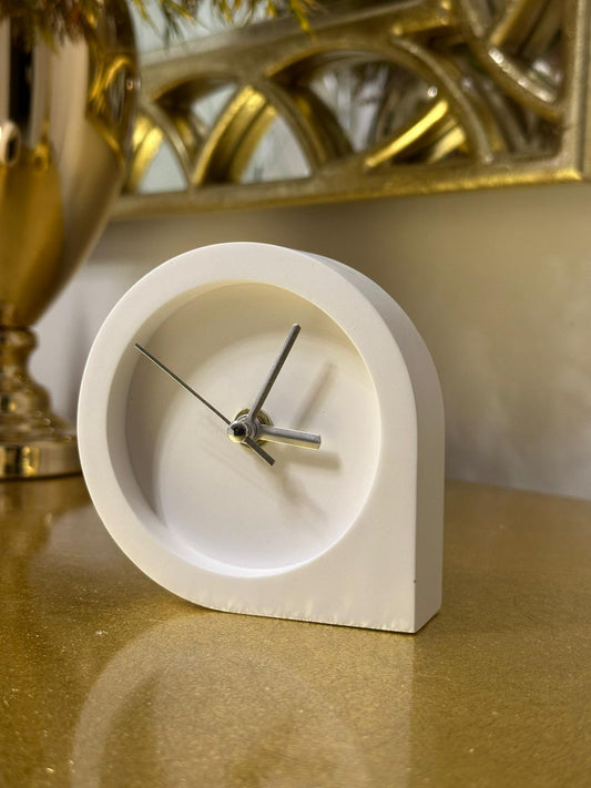 Köşeli Masa Saati -  Dekoratif Masa Saati - Silver Akrep Yelkovan